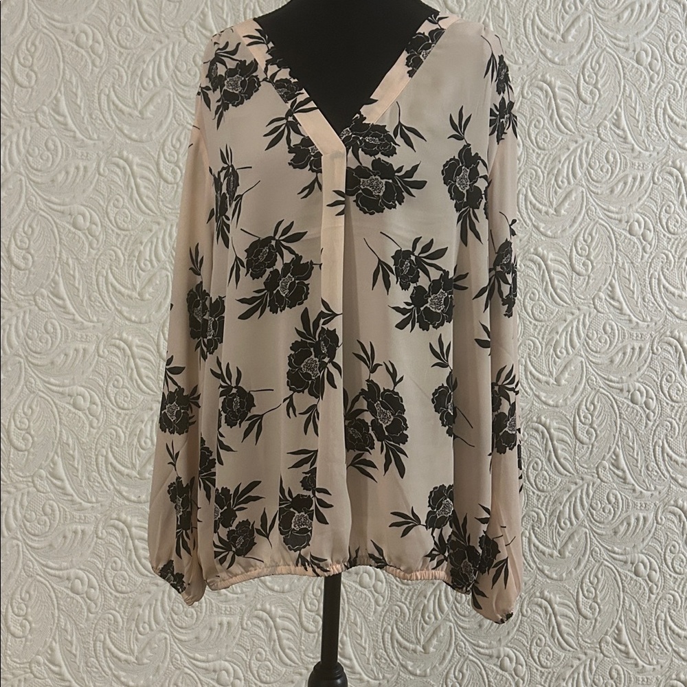 Chaus Black and Cream Floral Top